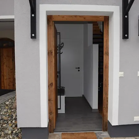Stein Reich Appartement